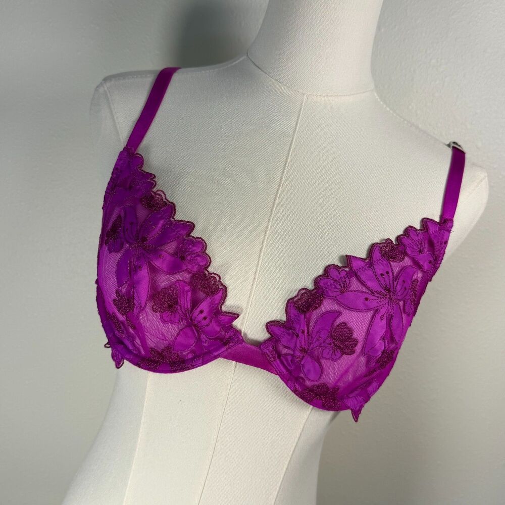 Victoria Secret Bra 36C Pink Lace Embroidered Demi Underwire